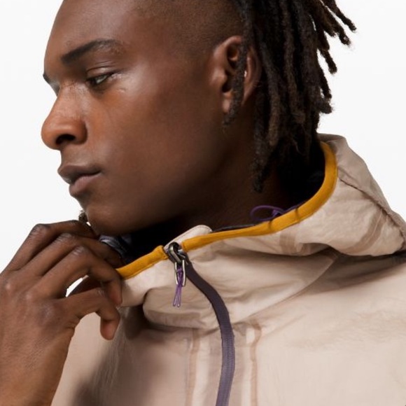 Lululemon Take The Moment Reverse Jacket
Robert Geller Collection - Picture 6 of 13